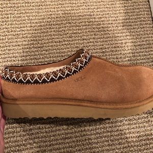 Ugg Tasman Women’s size 8, chestnut